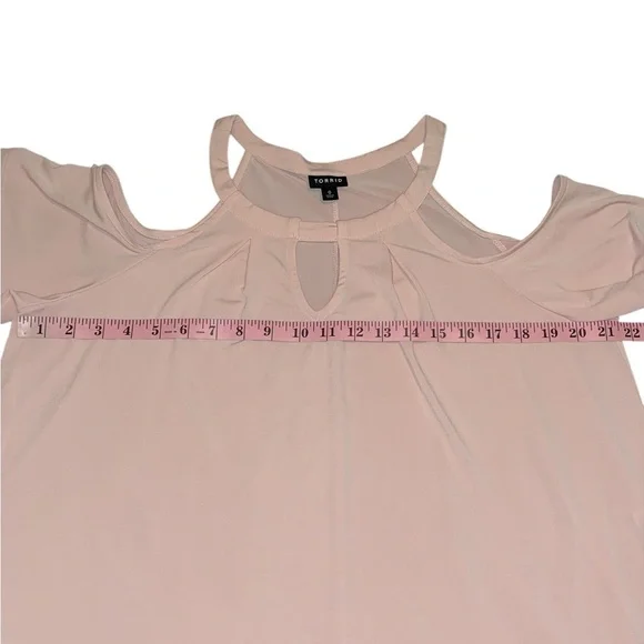 torrid Pink Cold Shoulder Top Size 0 - Picture 9 of 15